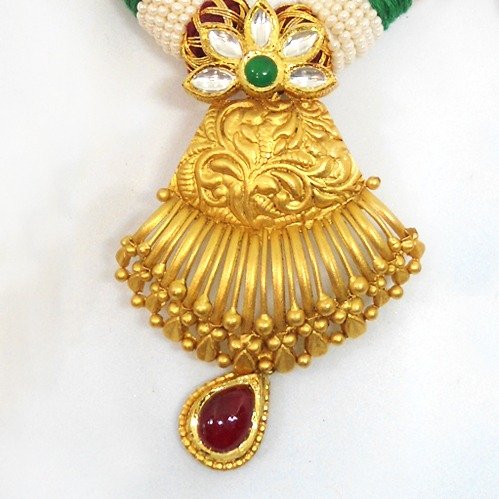 22KT Gold Indian Design Antique Necklace Set RHJ-5245