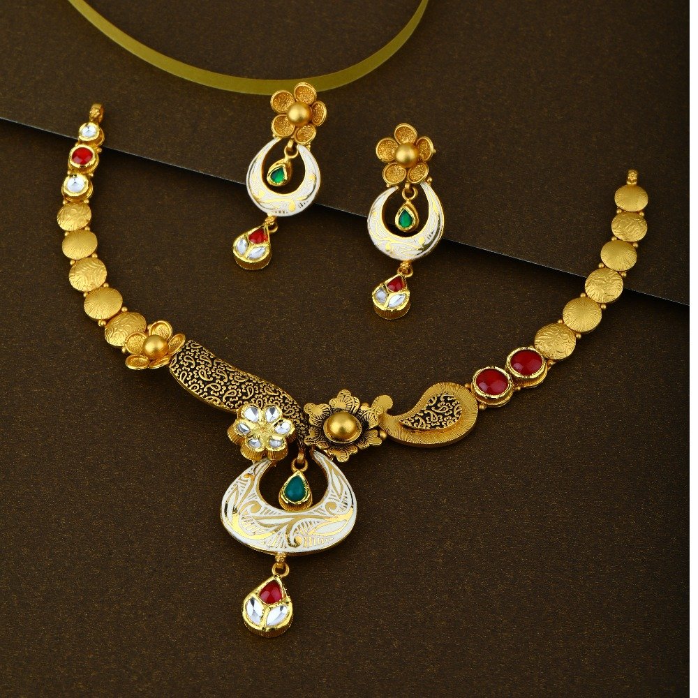 22KT Gold Hallmark Jadtar Necklace Set 