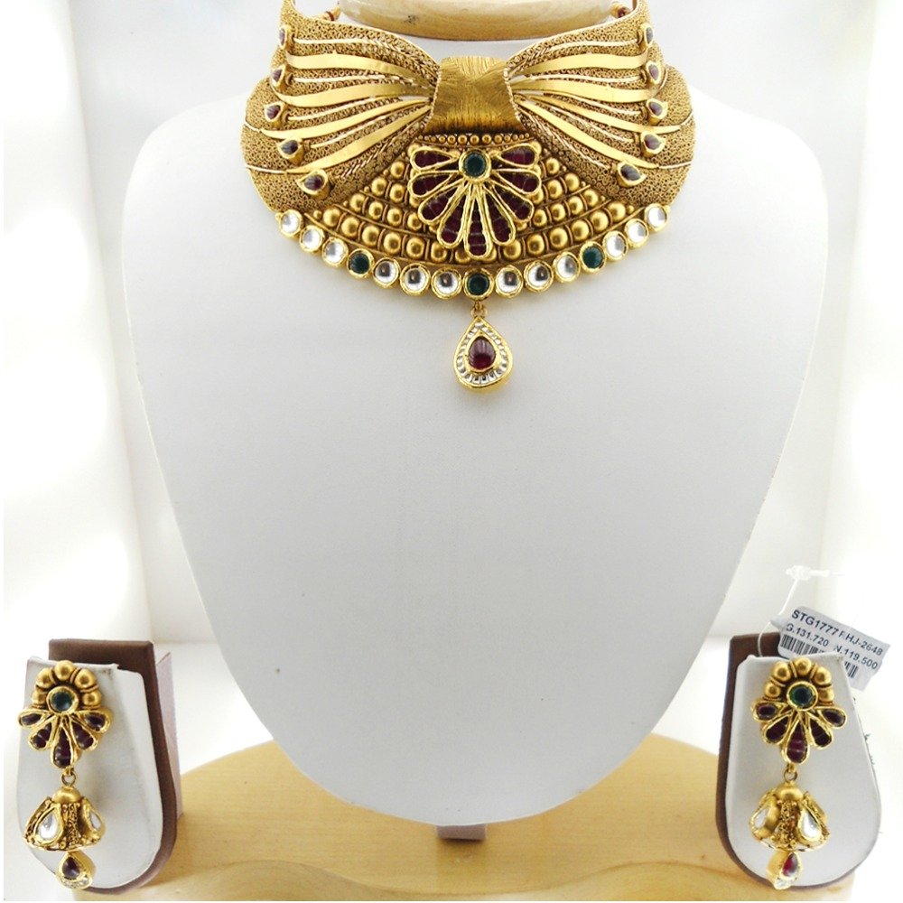 22KT Gold Antique Bridal Necklace Set RHJ-2648
