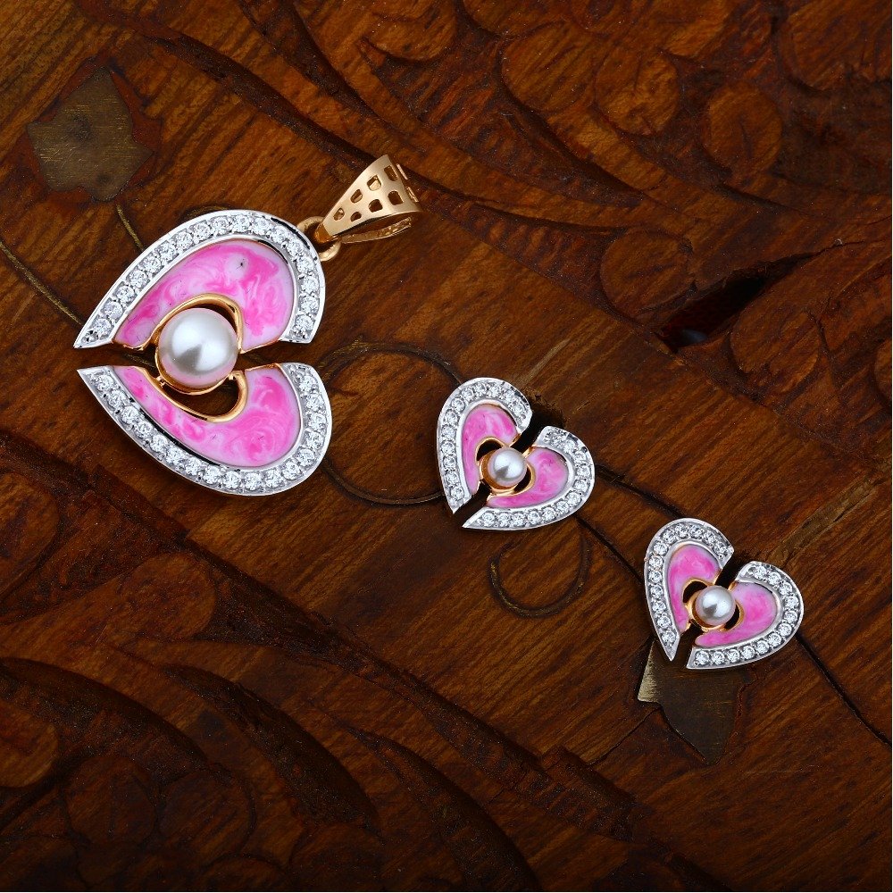 916 CZ gold Trendy Heart Design Pendant Set 